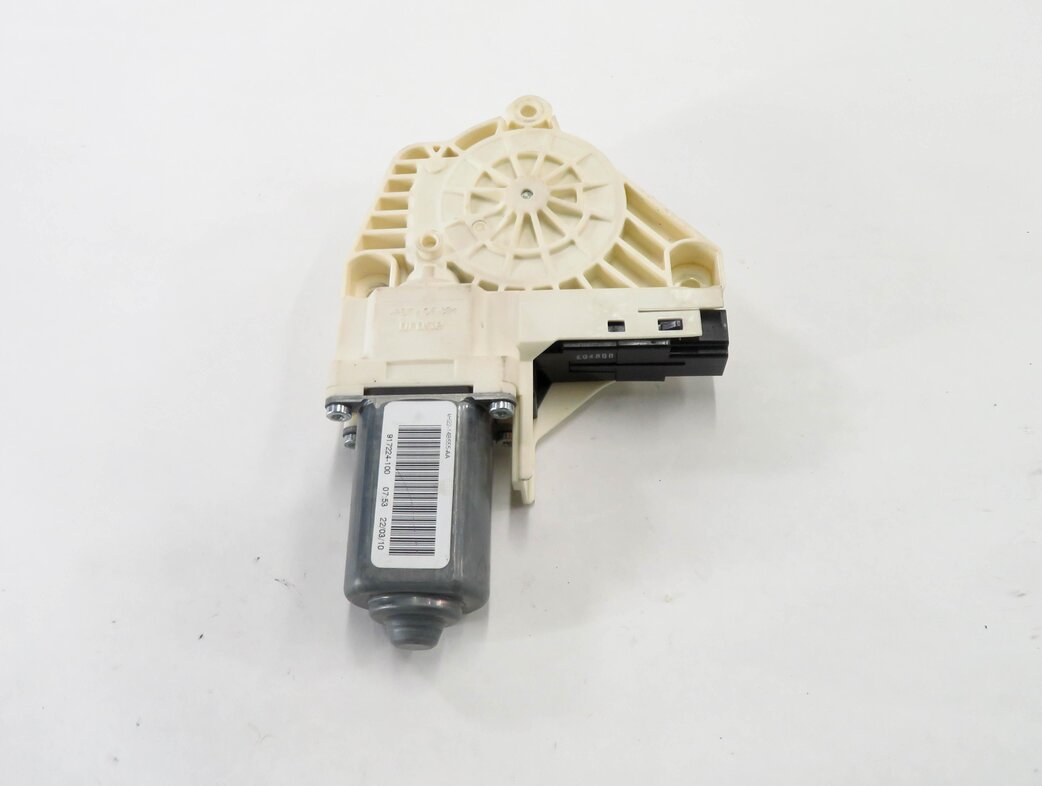 Thumbnail 2: 2010-2016 LR4 RANGE ROVER SPORT (L320) LEFT SIDE REAR DOOR POWER WINDOW MOTOR