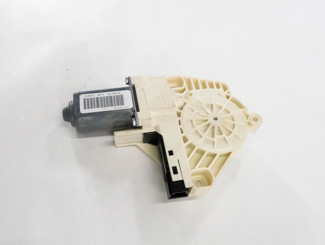 Thumbnail 3: 2010-2016 LR4 RANGE ROVER SPORT (L320) LEFT SIDE REAR DOOR POWER WINDOW MOTOR