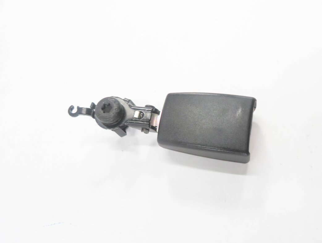 Thumbnail 4: 2010 RANGE ROVER SPORT (L320) REAR 2nd ROW SEAT - RIGHT SEATBELT BUCKLE RECEIVER