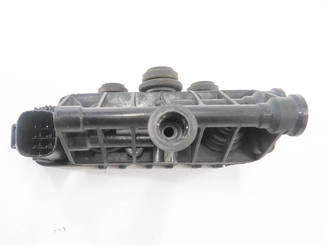 Thumbnail 10: 2010 RANGE ROVER SPORT (L320) AIR SUSPENSION VALVE BLOCK SET-3