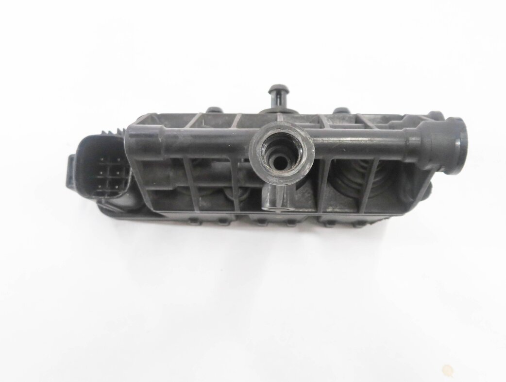 Thumbnail 5: 2010 RANGE ROVER SPORT (L320) AIR SUSPENSION VALVE BLOCK SET-3