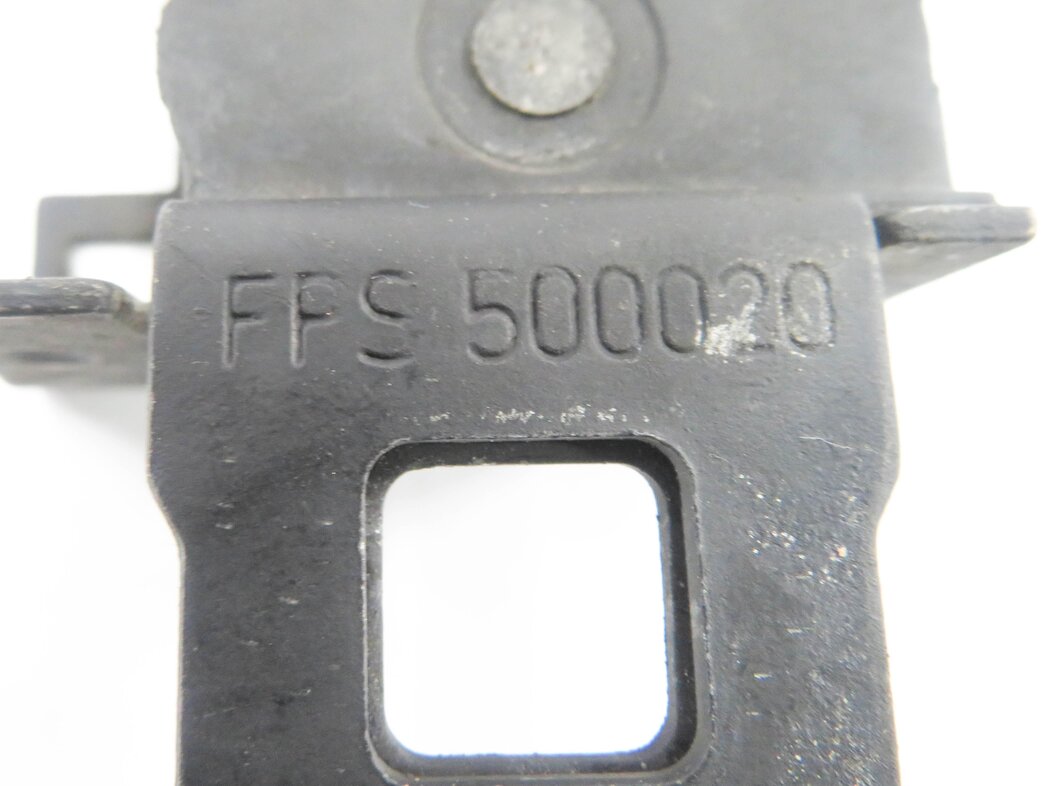 Thumbnail 8: 2010 RANGE ROVER SPORT (L320) FRONT LEFT & RIGHT LOWER HOOD LATCH SET-2