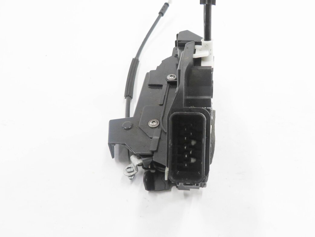 Thumbnail 3: 2010-2019 EVOQUE LR4 / RANGE ROVER SPORT (L320) RIGHT FRONT PASSIVE DOOR LATCH