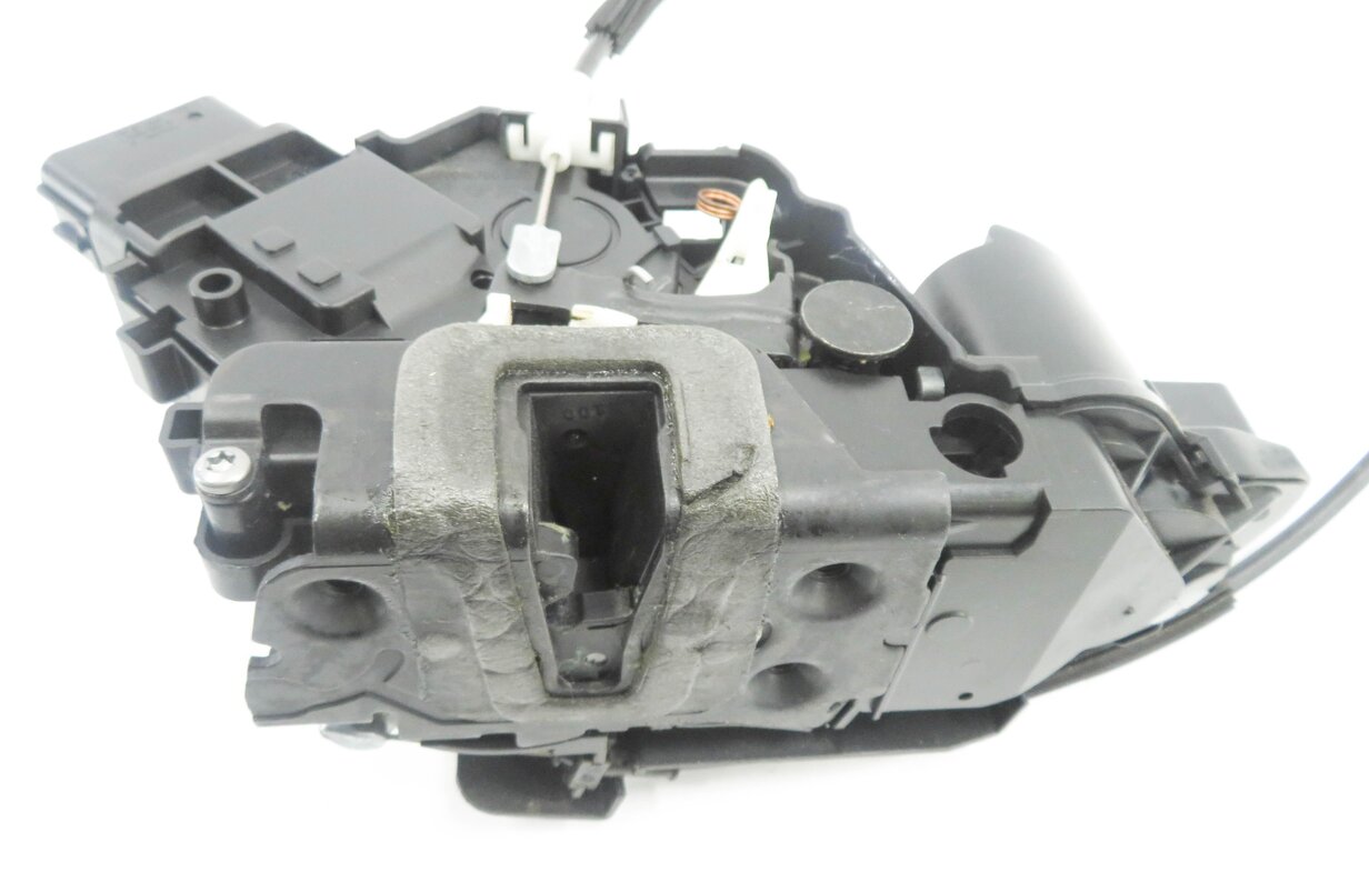 Thumbnail 6: 2010-2019 EVOQUE LR4 / RANGE ROVER SPORT (L320) RIGHT FRONT PASSIVE DOOR LATCH