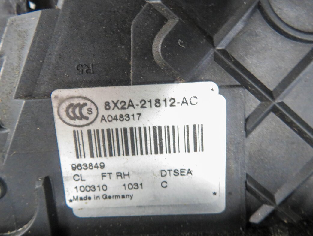 Thumbnail 7: 2010-2019 EVOQUE LR4 / RANGE ROVER SPORT (L320) RIGHT FRONT PASSIVE DOOR LATCH