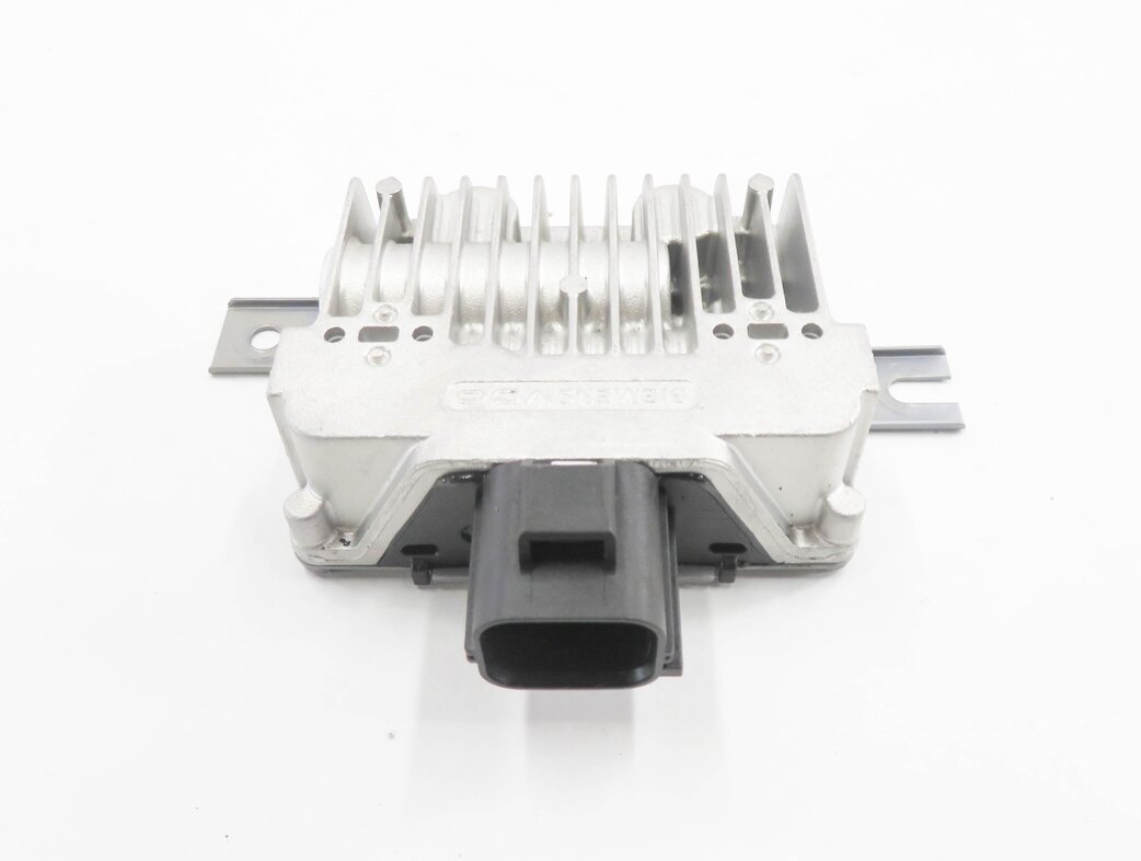 Thumbnail 2: 2010-2015 RANGE ROVER SPORT EVOQUE LR2 LR4 (FF/F4 L320) FUEL PUMP CONTROL MODULE