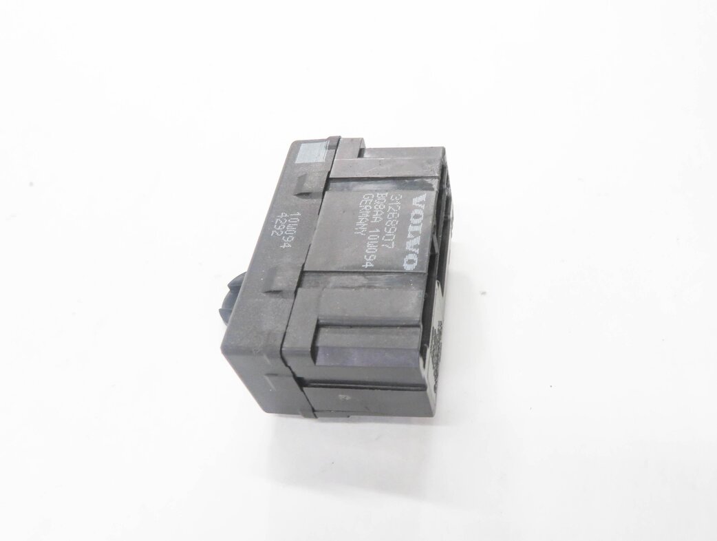 Thumbnail 4: 2010 RANGE ROVER SPORT (L320) FRONT HEATED SEAT CONTROL MODULE