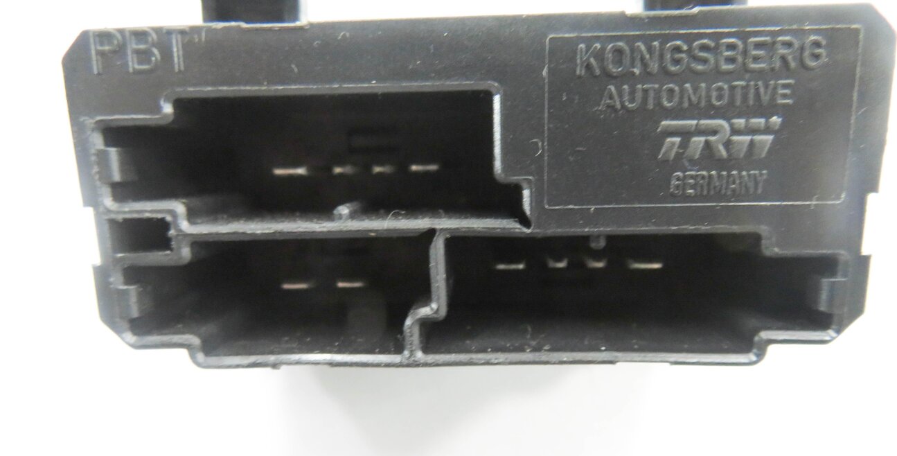 Thumbnail 8: 2010 RANGE ROVER SPORT (L320) FRONT HEATED SEAT CONTROL MODULE