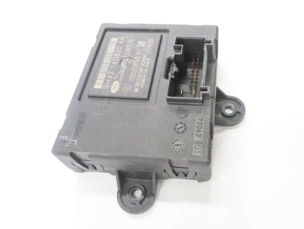 Thumbnail 4: 2010-2013 RANGE ROVER SPORT (L320) LEFT / RIGHT - REAR DOOR CONTROL MODULE