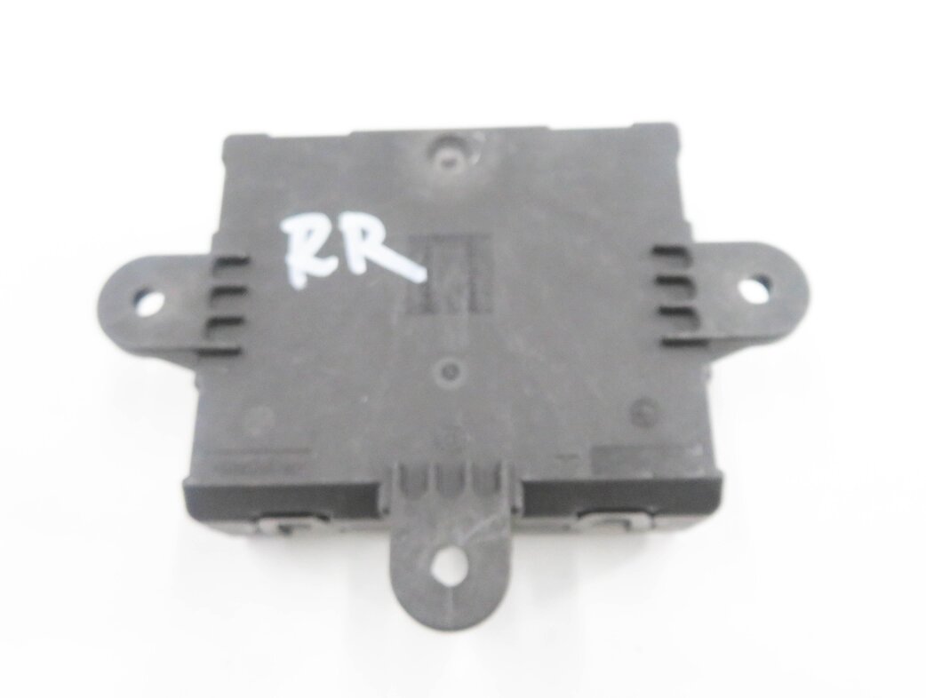Thumbnail 6: 2010-2013 RANGE ROVER SPORT (L320) LEFT / RIGHT - REAR DOOR CONTROL MODULE