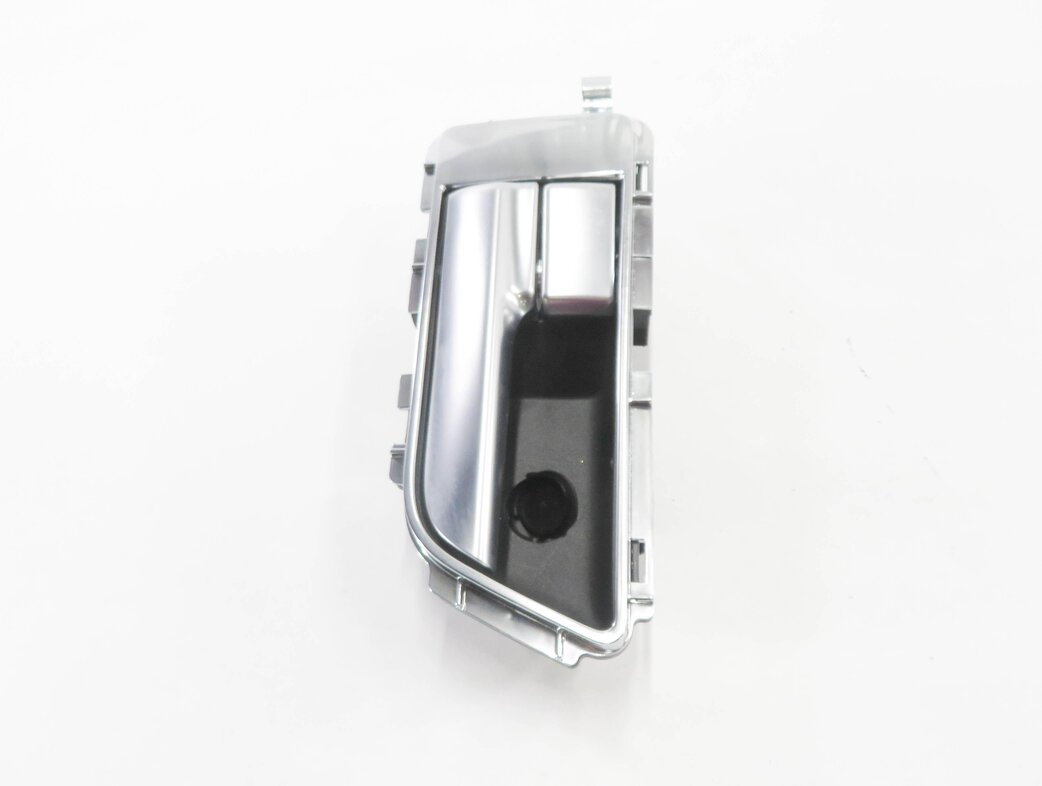 Thumbnail 2: 2010-2016 LR4 / RANGE ROVER SPORT (L320) LEFT REAR INTERIOR DOOR HANDLE