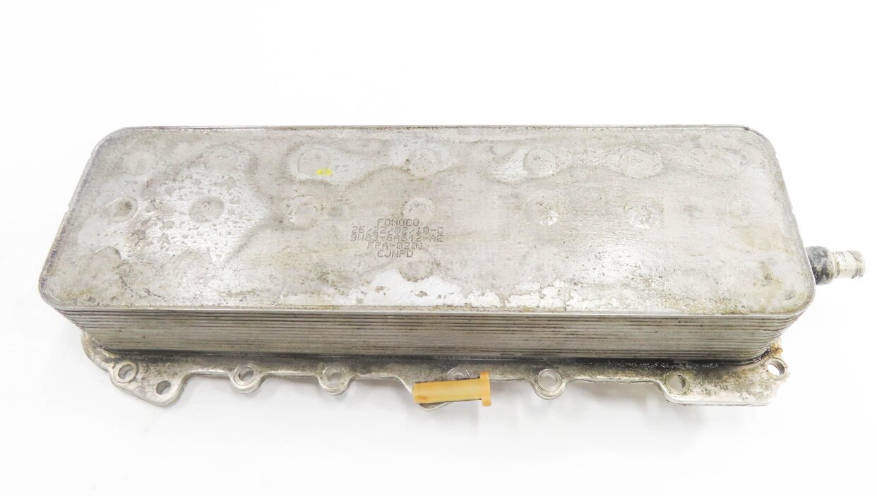 Thumbnail 2: 10-19 RANGE ROVER SPORT (L320 L322) 5.0L SUPERCHARGED ENGINE MOTOR OIL COOLER