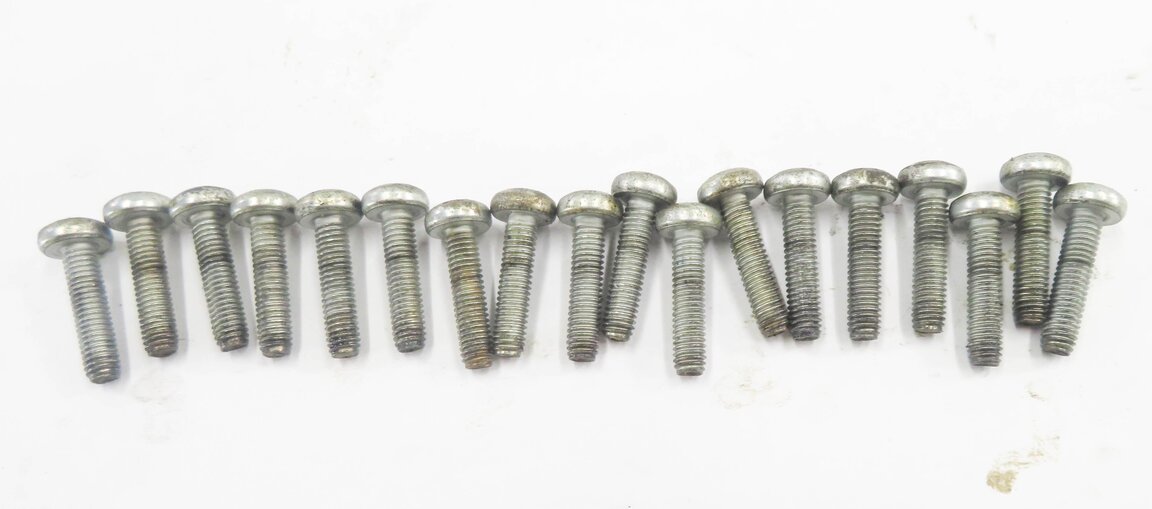 Thumbnail 8: 10-19 RANGE ROVER SPORT (L320 L322) 5.0L SUPERCHARGED ENGINE MOTOR OIL COOLER