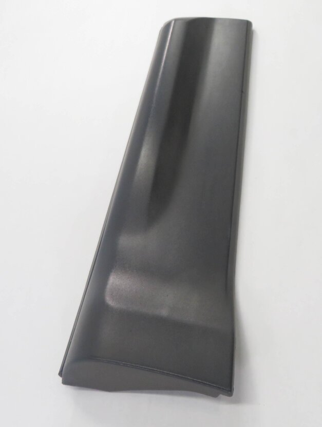 Thumbnail 4: 2010 RANGE ROVER SPORT (L320) LEFT SIDE REAR DOOR LOWER TRIM MOULDING PANEL