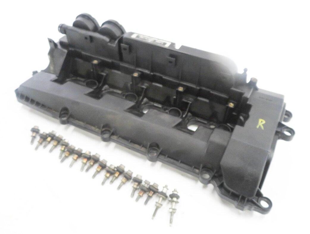 2010-2018 RANGE ROVER / SPORT (L320 L322 L494 L405) 5.0L V8 - RIGHT VALVE COVER