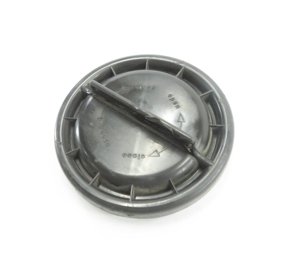 2008 MERCEDES CLS63 AMG (C219) LIGHT LAMP HEADLIGHT ACCESS COVER CAP