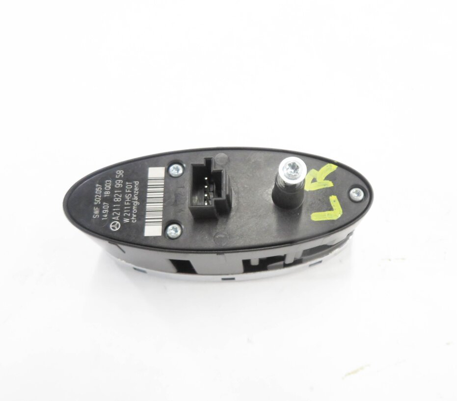 Thumbnail 5: 2008 MERCEDES CLS63 AMG (C219) LEFT REAR DOOR POWER WINDOW SWITCH BUTTON