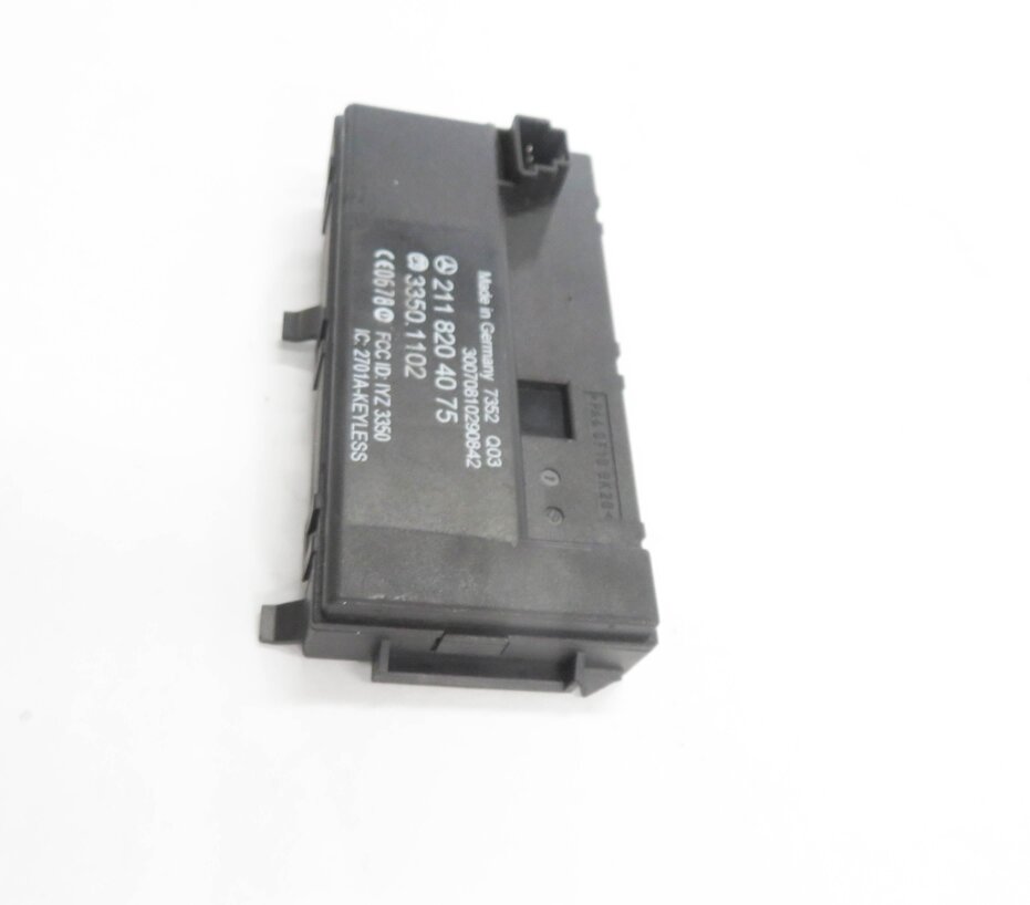 Thumbnail 3: 2008 MERCEDES CLS63 AMG (C219) KEYLESS ENTRY CONTROL MODULE