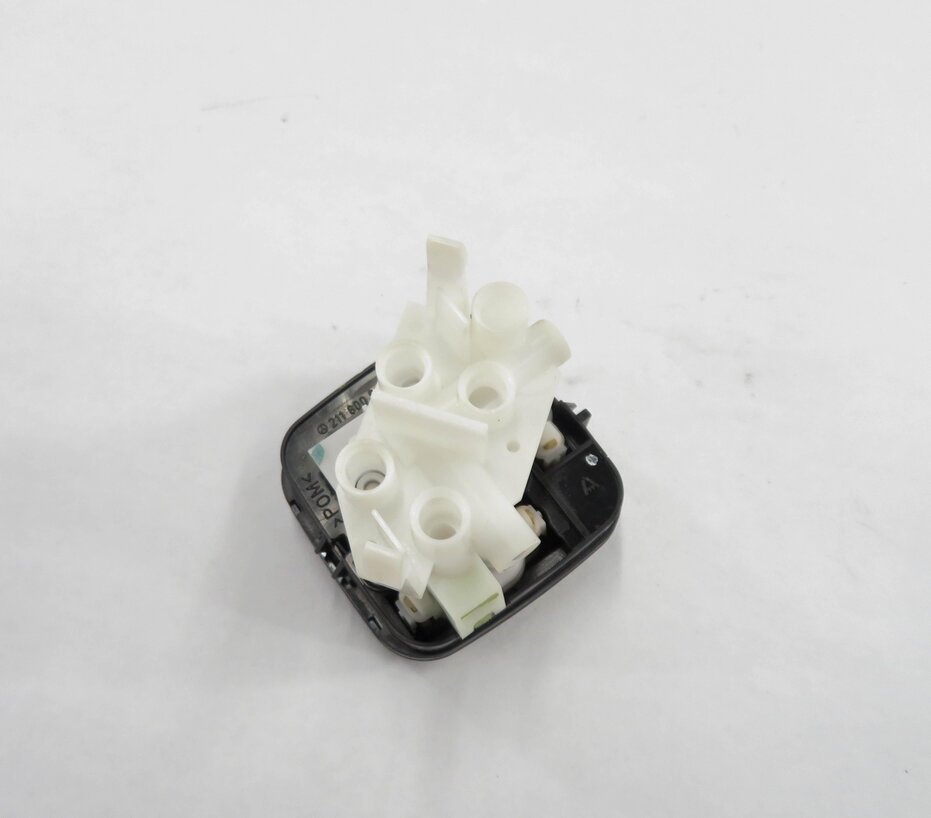 Thumbnail 6: 2008 MERCEDES CLS63 AMG (C219) LEFT FRONT DRIVER SEAT LUMBAR CONTROL SWITCH