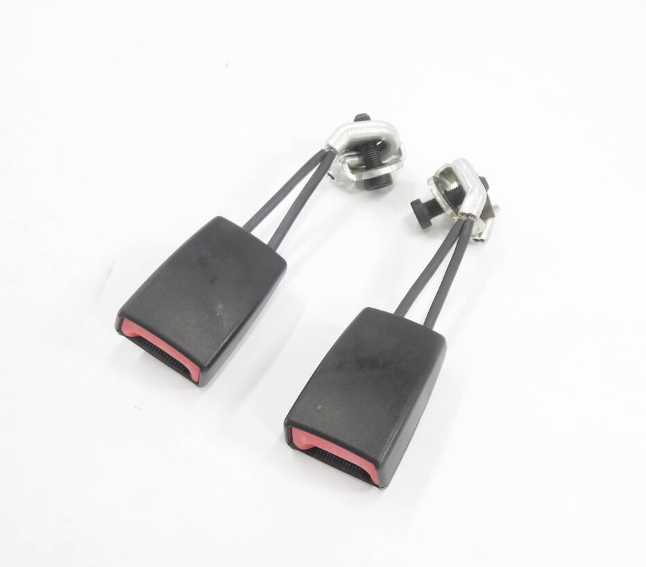 2008 MERCEDES CLS63 AMG (C219) LEFT & RIGHT REAR SEATBELT BUCKLE RECEIVER SET-2