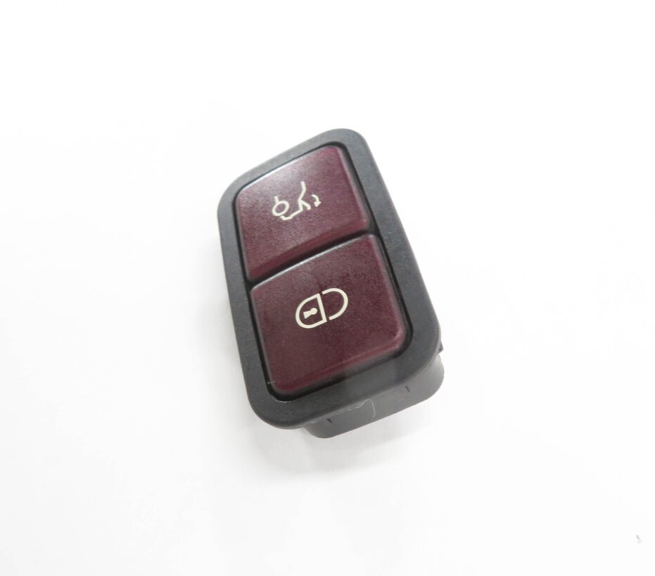 Thumbnail 3: 2008 MERCEDES CLS63 AMG (C219) REAR TRUNK MOUNTED TRUNK LOCK CLOSE SWITCH BUTTON