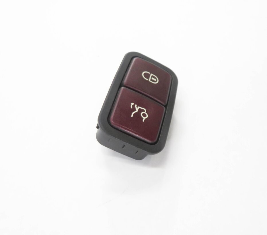 Thumbnail 4: 2008 MERCEDES CLS63 AMG (C219) REAR TRUNK MOUNTED TRUNK LOCK CLOSE SWITCH BUTTON