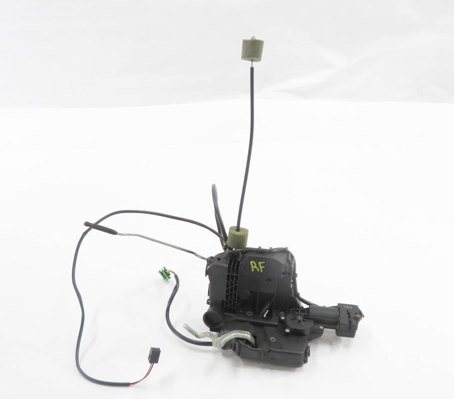 Thumbnail 2: 2006-2011 MERCEDES CLS500 CLS550 CLS63 CLS55 - RIGHT FRONT KEYLESS GO DOOR LATCH