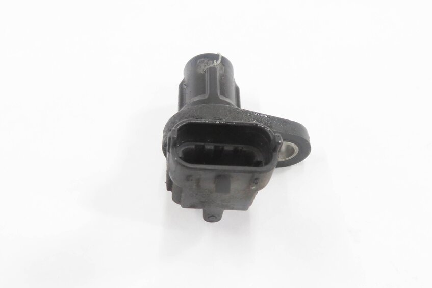 Thumbnail 2: 2008 MERCEDES CLS63 AMG (C219) 6.3L ENGINE - LEFT CAMSHAFT CAM POSITION SENSOR
