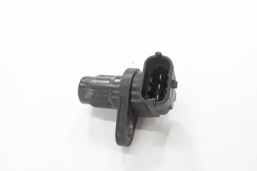 Thumbnail 4: 2008 MERCEDES CLS63 AMG (C219) 6.3L ENGINE - RIGHT CAMSHAFT CAM POSITION SENSOR