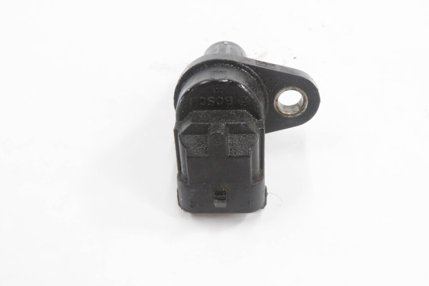 Thumbnail 6: 2008 MERCEDES CLS63 AMG (C219) 6.3L ENGINE - RIGHT CAMSHAFT CAM POSITION SENSOR