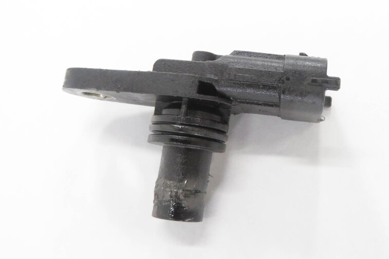 Thumbnail 4: 2008 MERCEDES CLS63 AMG (C219) 6.3L ENGINE - RIGHT CAMSHAFT CAM POSITION SENSOR