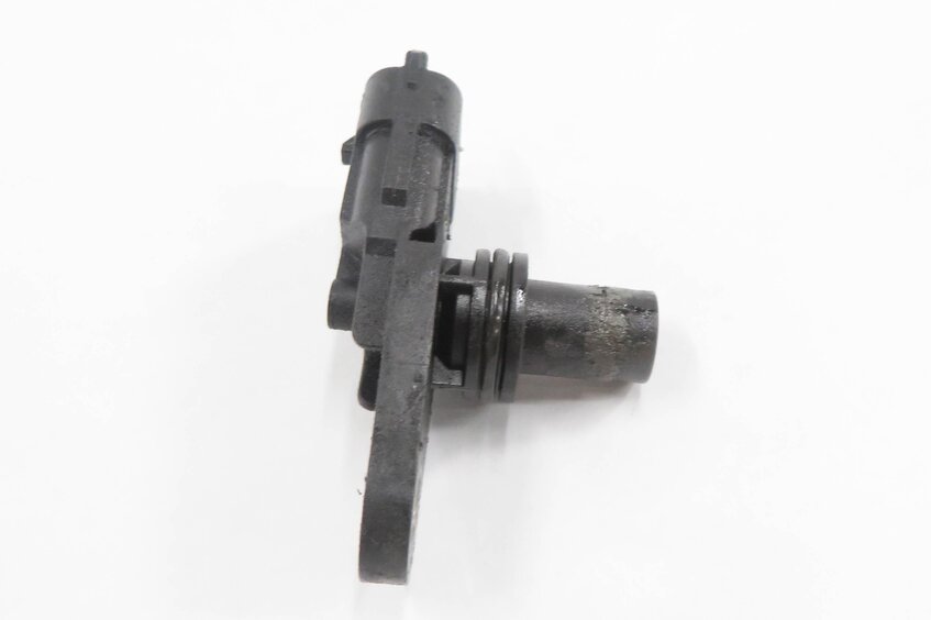 Thumbnail 5: 2008 MERCEDES CLS63 AMG (C219) 6.3L ENGINE - RIGHT CAMSHAFT CAM POSITION SENSOR