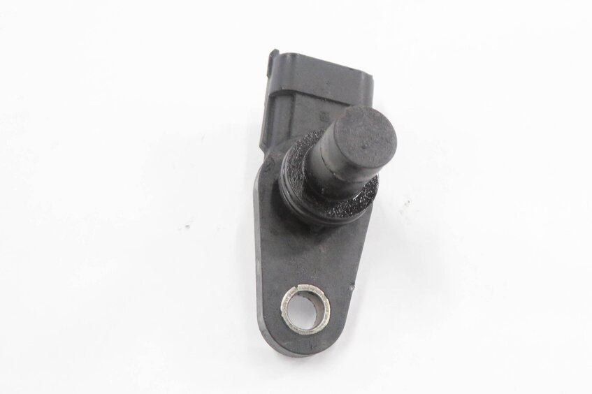 Thumbnail 5: 2008 MERCEDES CLS63 AMG (C219) 6.3L ENGINE - LEFT CAMSHAFT CAM POSITION SENSOR