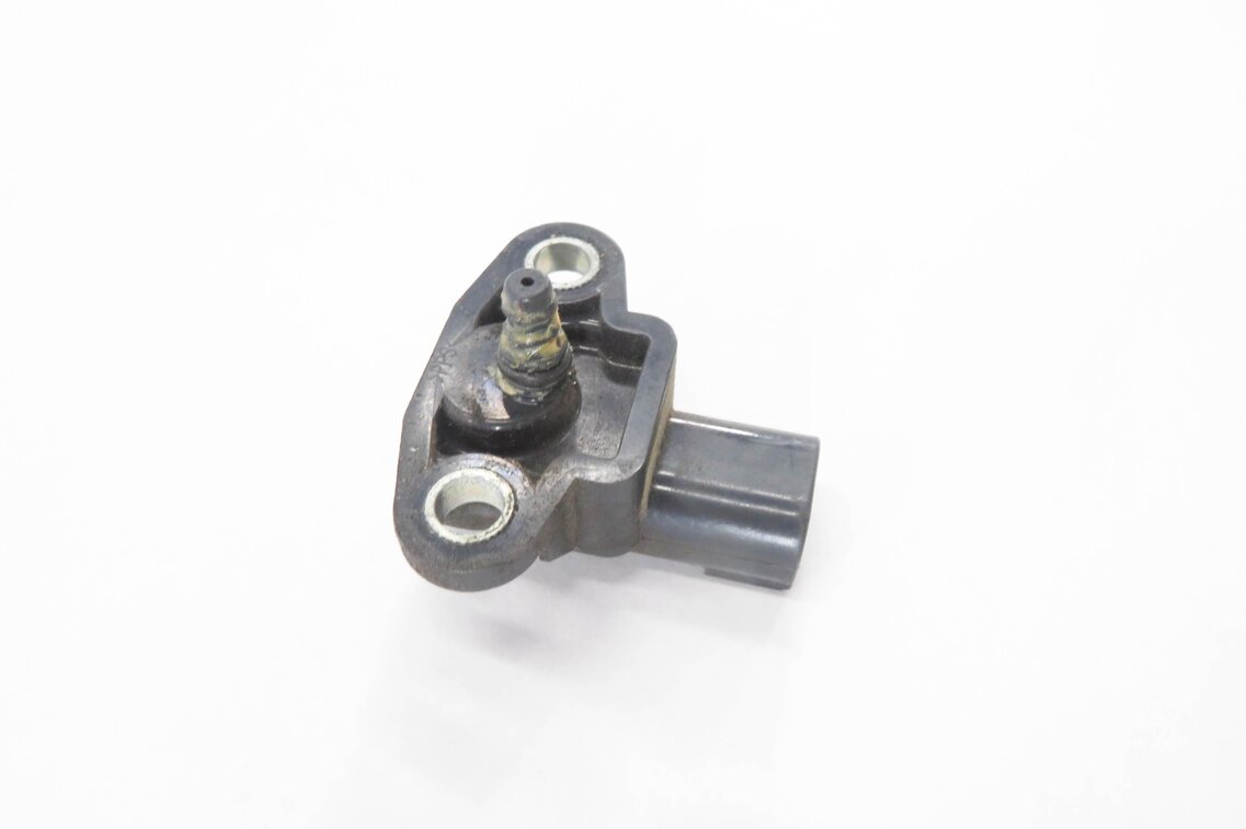 Thumbnail 4: 2008 MERCEDES CLS63 AMG (C219) 6.3L M156 V8 ENGINE - MANIFOLD PRESSURE SENSOR