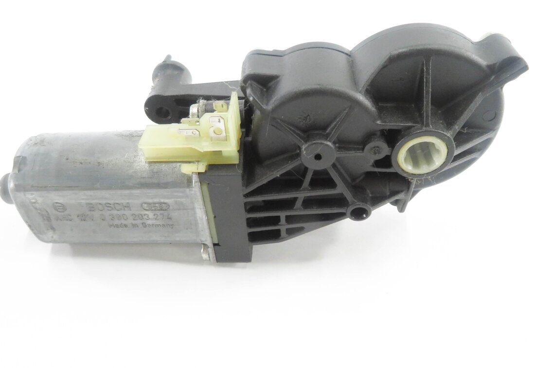 Thumbnail 10: 2008 MERCEDES CLS63 AMG (C219) LEFT FRONT DRIVER POWER SEAT MOTOR SET-4