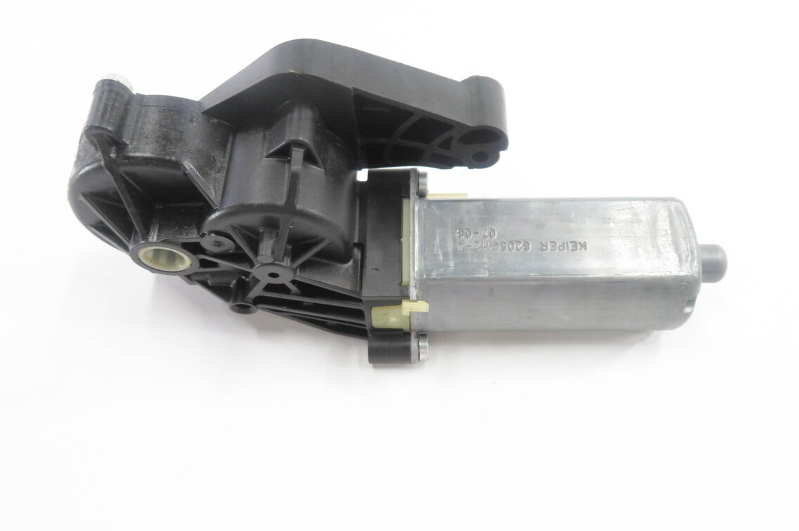 Thumbnail 7: 2008 MERCEDES CLS63 AMG (C219) LEFT FRONT DRIVER POWER SEAT MOTOR SET-4