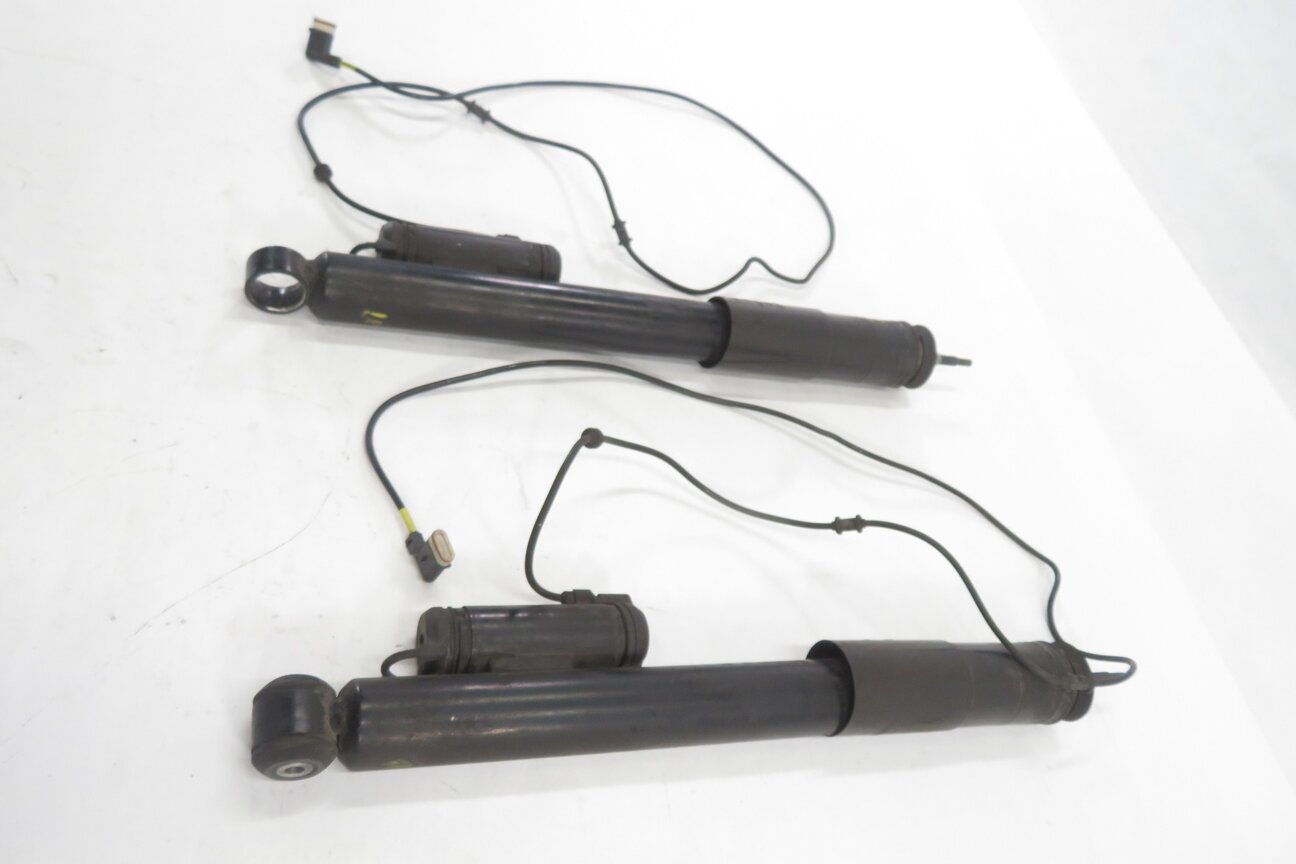 Thumbnail 3: 2008 MERCEDES CLS63 AMG (C219) LEFT & RIGHT REAR SUSPENSION VDC SHOCK STRUT SET