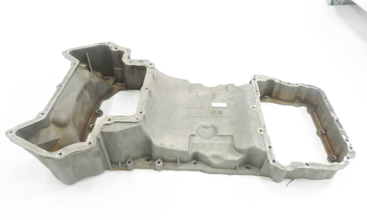 Thumbnail 2: 2007-2015 MERCEDES C63 E63 SL63 CLK63 CLS63 AMG - 6.3L V8 UPPER ENGINE OIL PAN