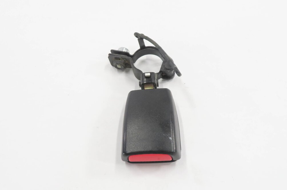 Thumbnail 2: 2006 RANGE ROVER SPORT (L320) REAR 2nd SECOND ROW SEAT - LEFT SEATBELT RECEIVER
