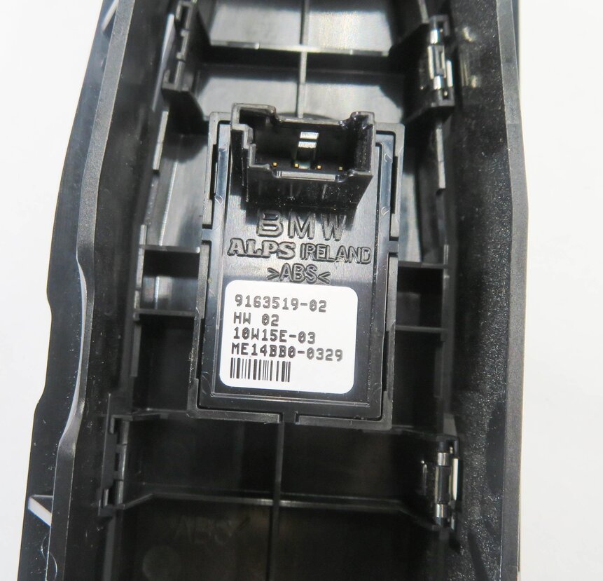 Thumbnail 5: 2011 BMW 750i (F01) RIGHT FRONT PASSENGER DOOR POWER WINDOW SWITCH (BLACK)