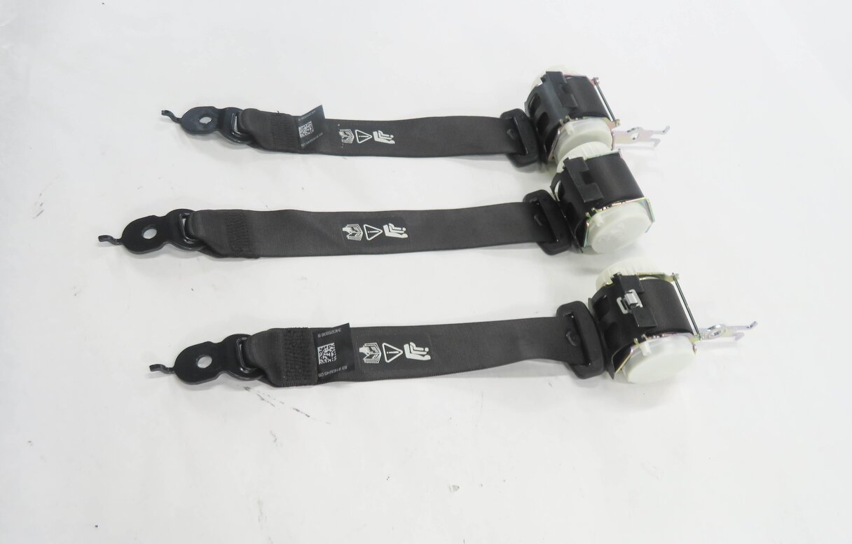 Thumbnail 2: 2011 BMW 750i (F01) REAR SEAT SEATBELT RETRACTOR SET-3 (BLACK)