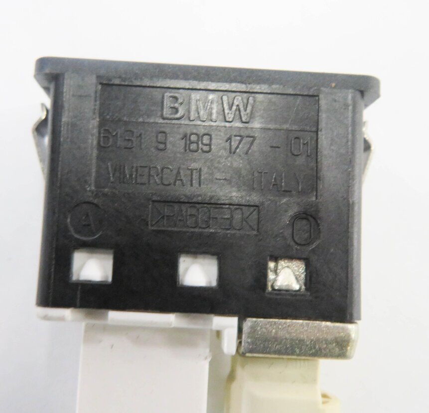 Thumbnail 6: 2011 BMW 750i (F01) RADIO STEREO AUX AUXILIARY AUDIO IN INPUT JACK w/ USB