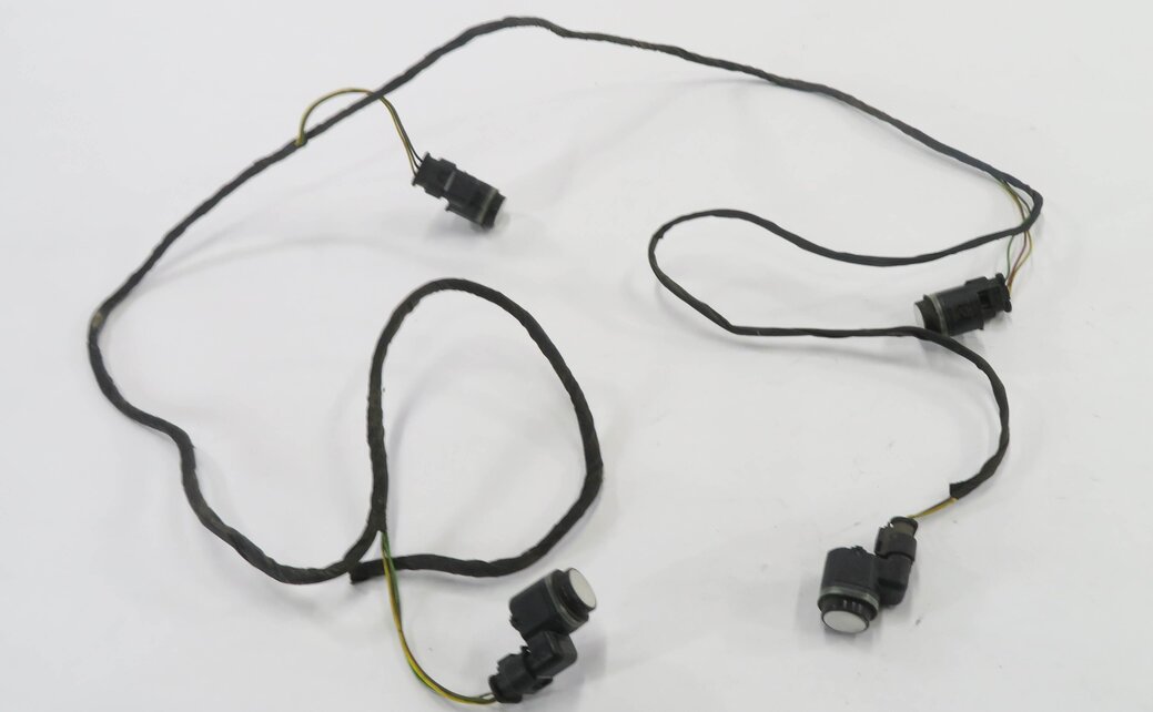 Thumbnail 2: 2011 BMW 750i (F01) REAR PDC PARK DISTANCE SENSOR SET-4 w/ HARNESS (WHITE A96)