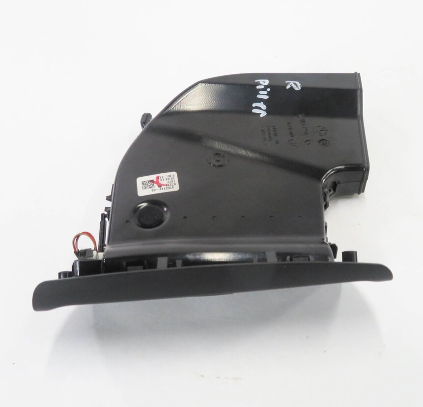 Thumbnail 6: 2011 BMW 750i (F01) RIGHT REAR PILLAR HEATER A/C AIR VENT (BLACK)