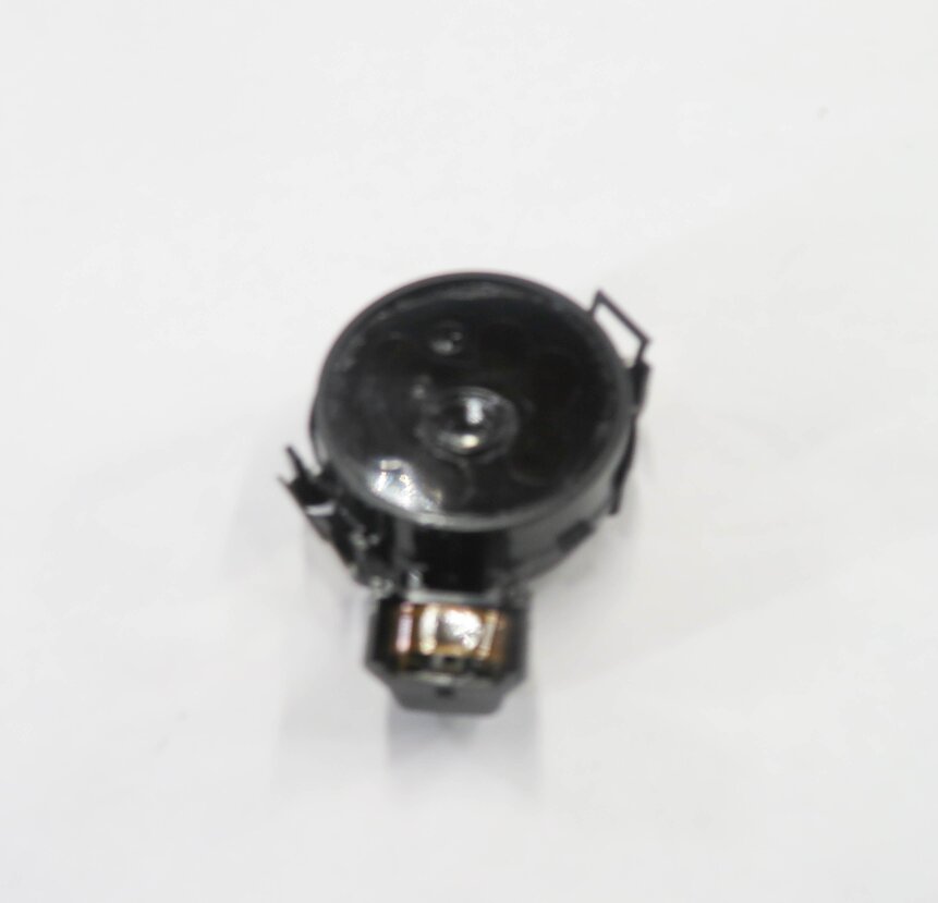 Thumbnail 6: 2011 BMW 750i (F01) FRONT WINDSHILED RAIN WATER SOLAR LIGHT SENSOR (RLS)