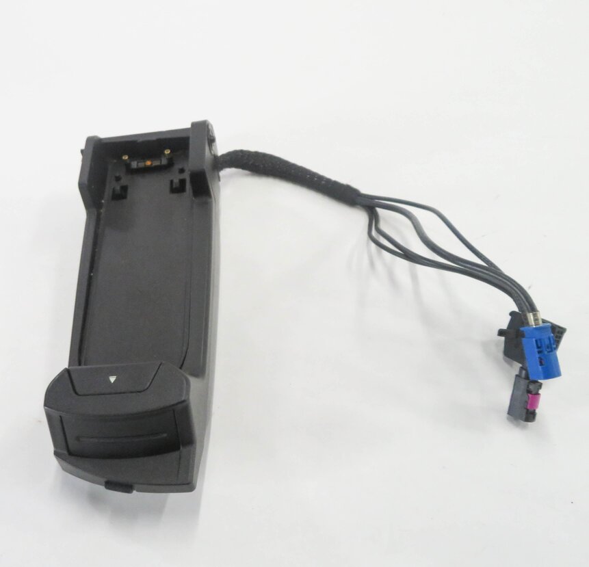 Thumbnail 2: 2011 BMW 750i (F01) FRONT CENTER CONSOLE CELL PHONE SNAP IN CRADLE