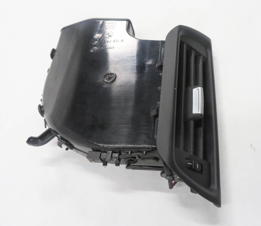 Thumbnail 4: 2011 BMW 750i (F01) LEFT REAR PILLAR HEATER A/C AIR VENT (BLACK)