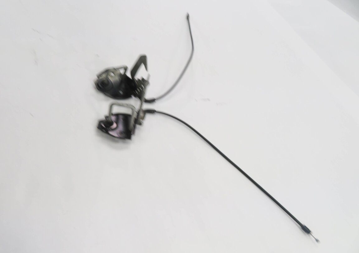 Thumbnail 5: 2011 BMW 750i (F01) FRONT UPPER HOOD LOCK LATCH SET-2