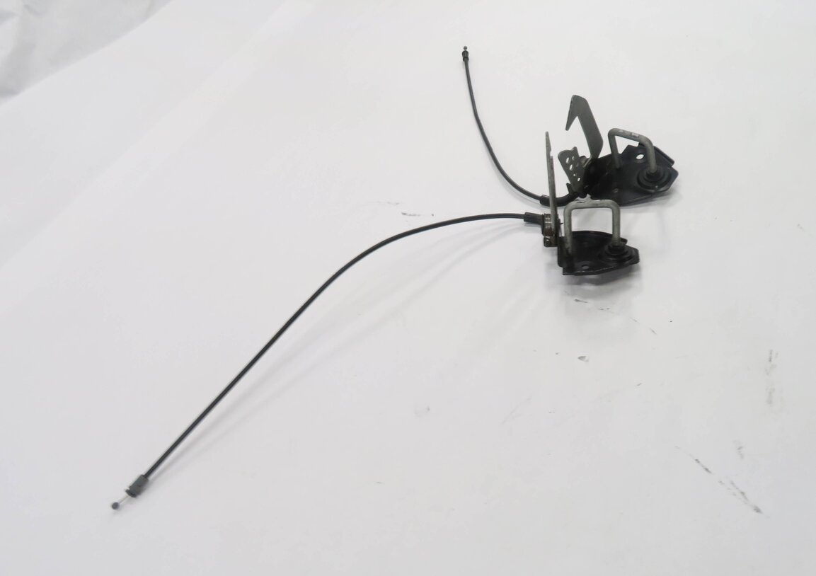 Thumbnail 6: 2011 BMW 750i (F01) FRONT UPPER HOOD LOCK LATCH SET-2