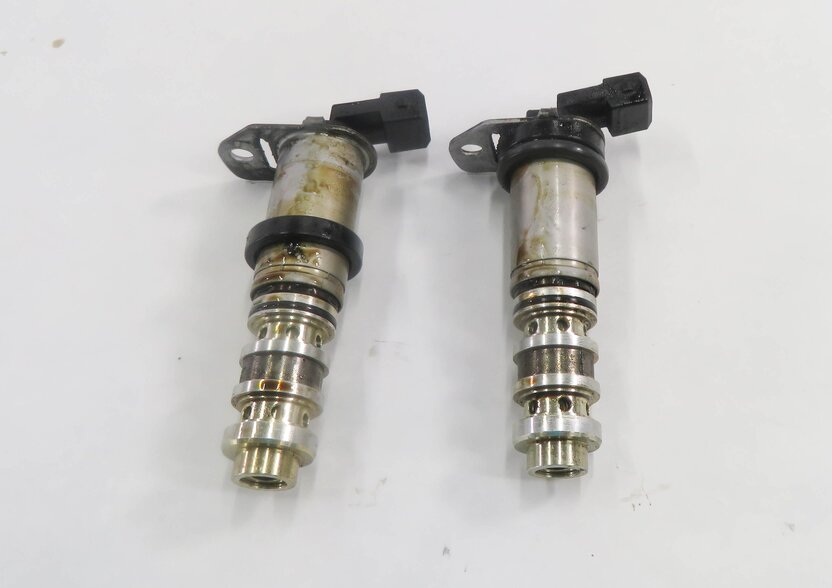 Thumbnail 5: 2011 BMW 750i (F01) 4.4L N63 TWIN TURBO - VVT VANOS TIMING SOLENOID SET-2